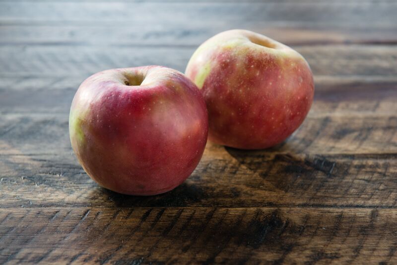 Organic Braeburn Apples