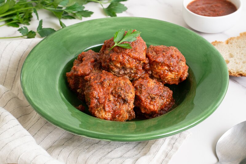 Grass Fed Beef & Ricotta Meatballs in Marinara Sauce